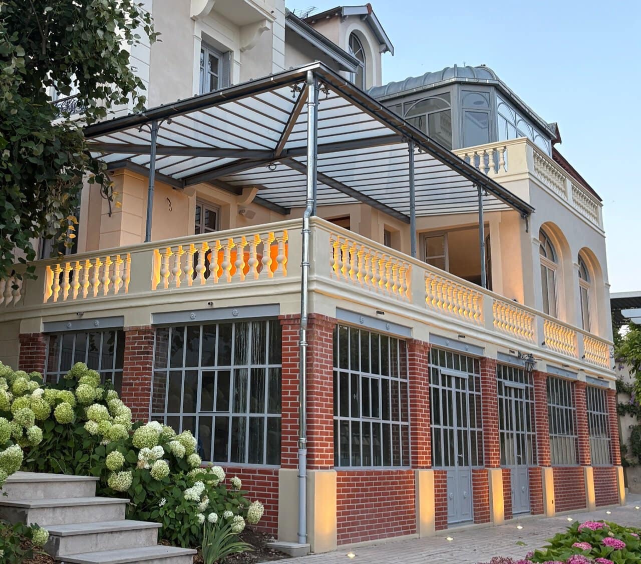 maison lyonnaise verrière